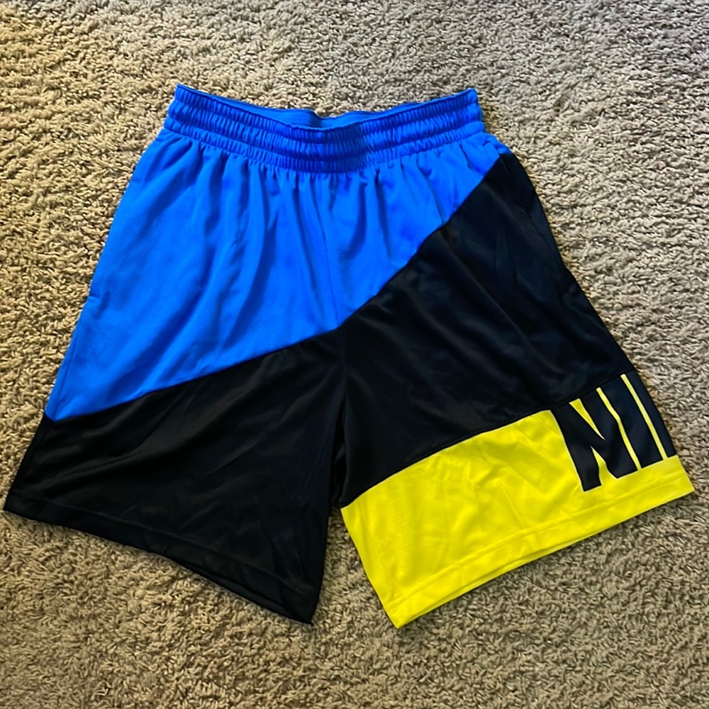 Nike Dri-Fit Basketball Shorts - Black/Blue/Yellow (Size M)